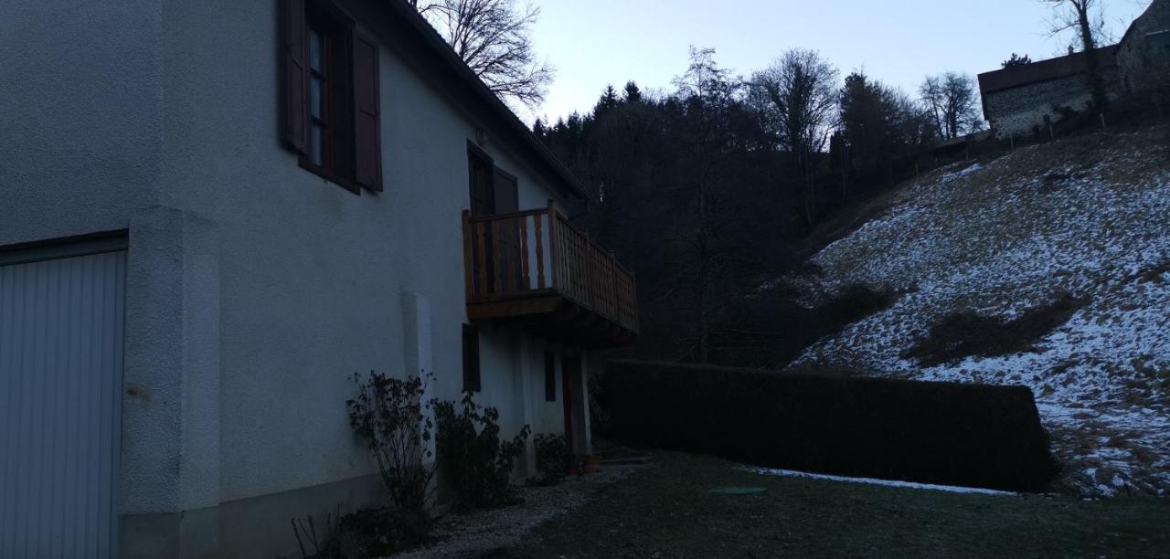 Maison D'Hote, Gite, La Maisonnette Vic-sur-Cère Buitenkant foto